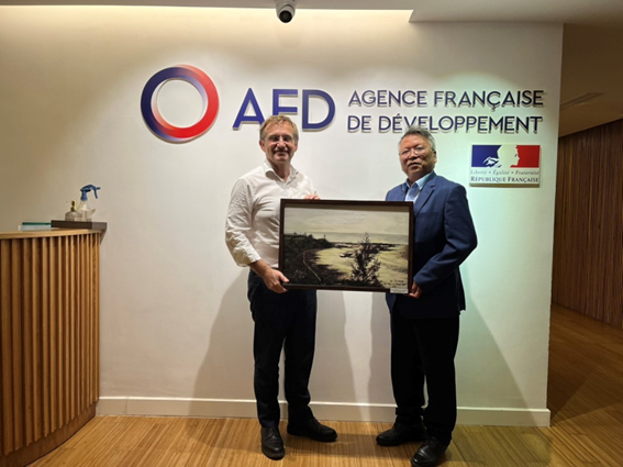 Giám đốc Sở Tài nguyên và Môi trường Nguyễn Trường Khoa làm việc với Cơ quan Phát triển Pháp (AFD)